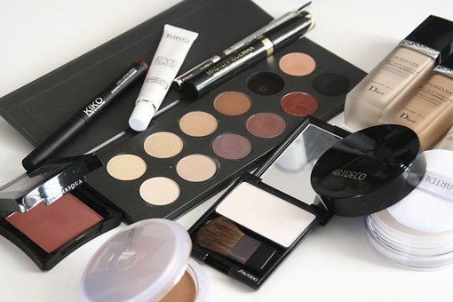 Read more about the article Top Cosmetics Brands In Pakistan