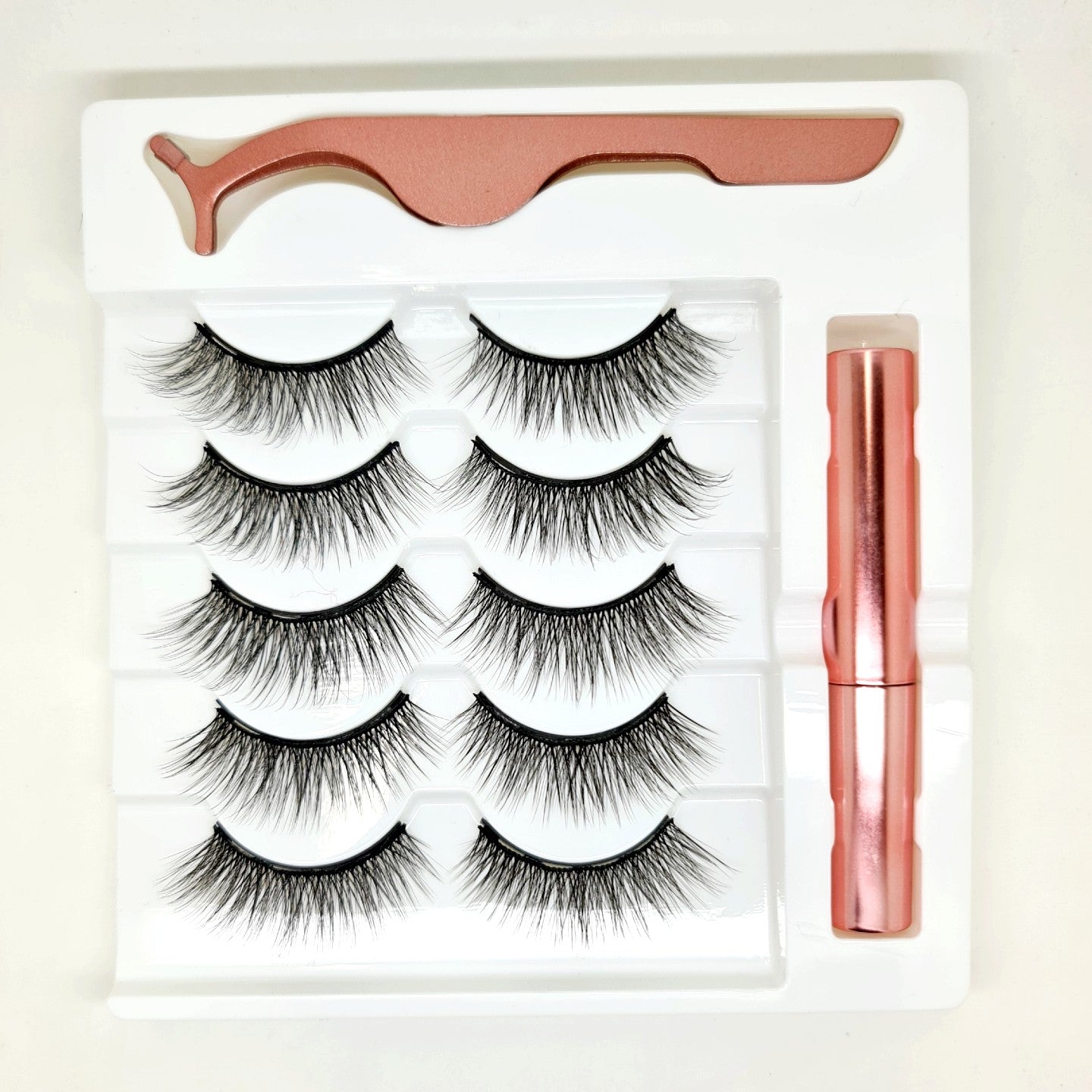 5 in 1 Magnetic Eyelashes Set With Tweezers , With Free Lip Tint 6 5 in 1 Magnetic Eyelashes Set With Tweezers , With Free Lip Tint - Image 4